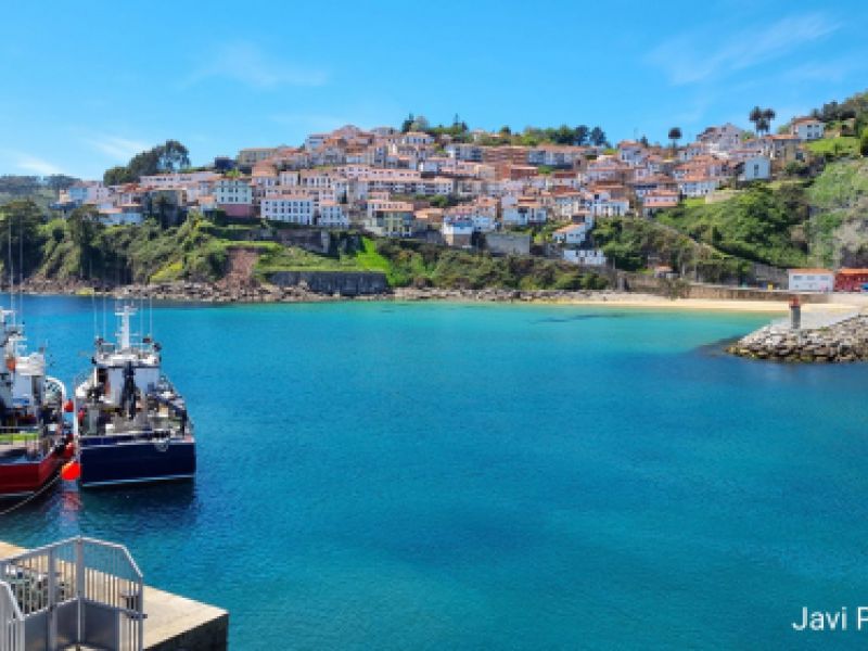 Panorámica puerto de Lastres