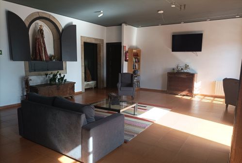 Luz sobre el salón del Palacio de Vallados