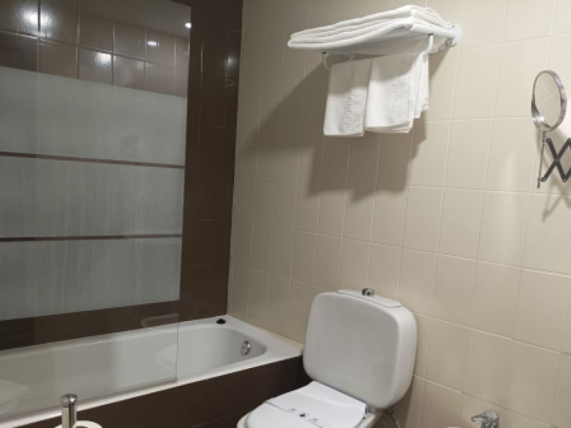 Baño hotel Asturias