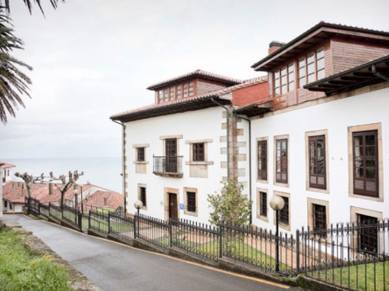 Lateral Palacio de los Vallados